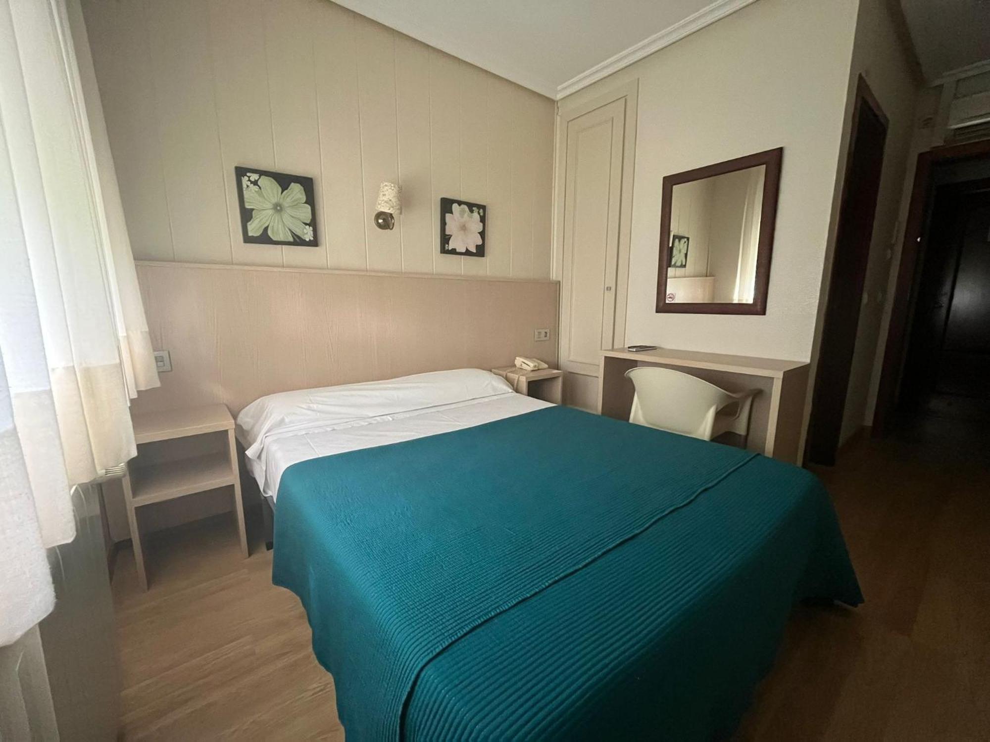Hotel La Basilica Venta de Baños エクステリア 写真