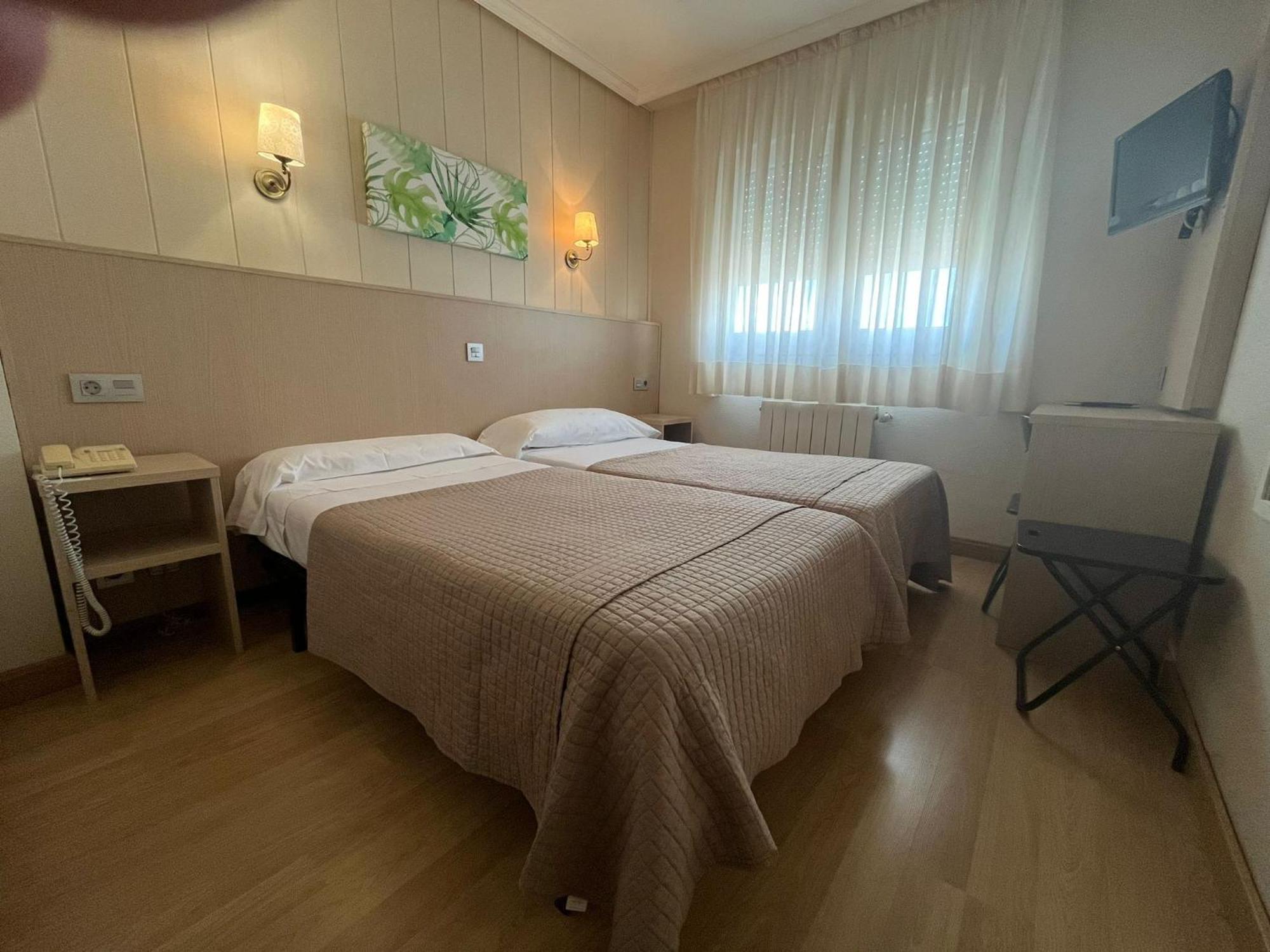 Hotel La Basilica Venta de Baños エクステリア 写真